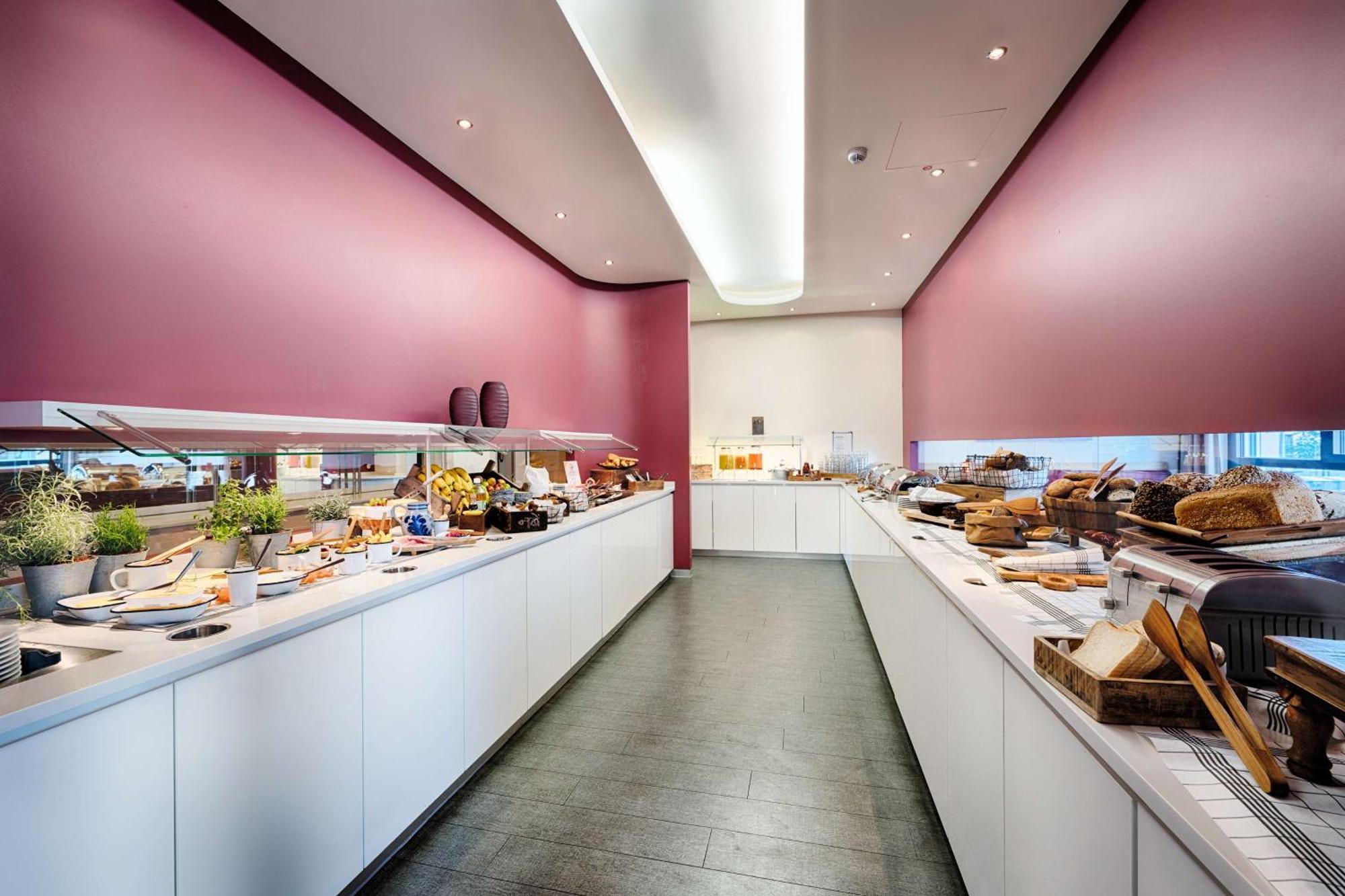 Western Welcome Frankfurt Hotel 4*